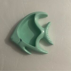Vintage Turquoise Plastic Fish Bubble Tray